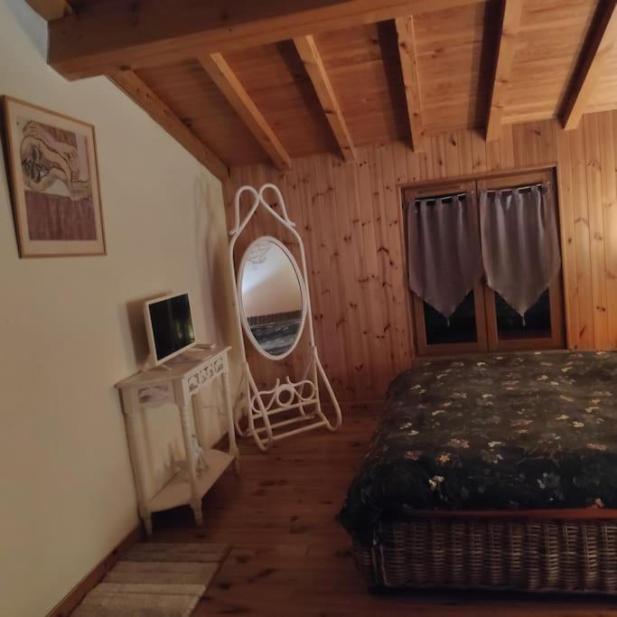 Maison Cosy Et Conviviale, Le B7 Besset
